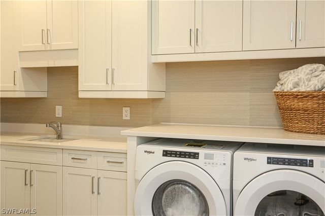 3290 Dorado LN 1-102, Naples, FL 34114