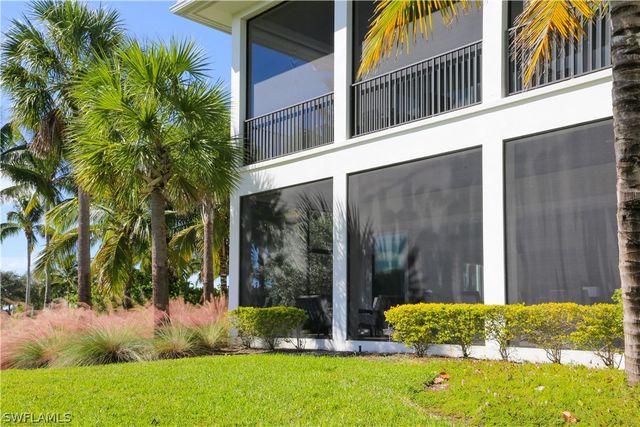 3290 Dorado LN 1-102, Naples, FL 34114