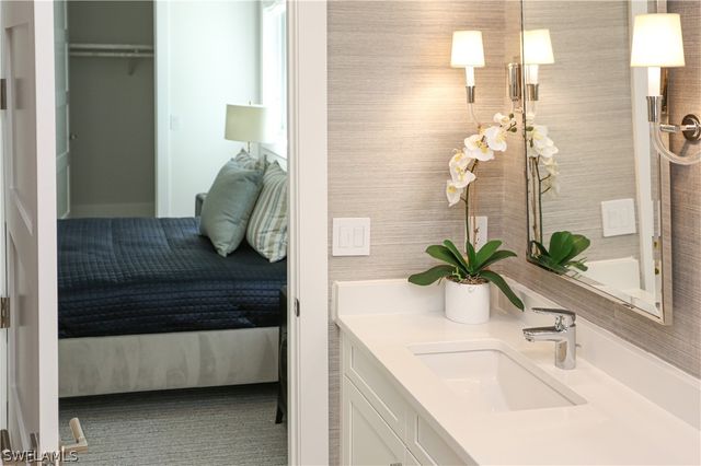 3290 Dorado LN 1-102, Naples, FL 34114