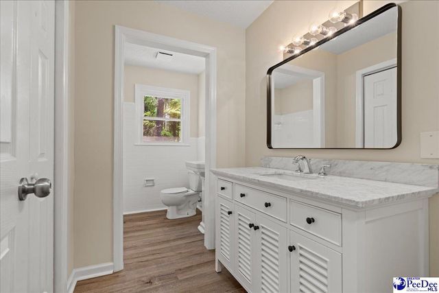 37 York St., Florence, SC 29506