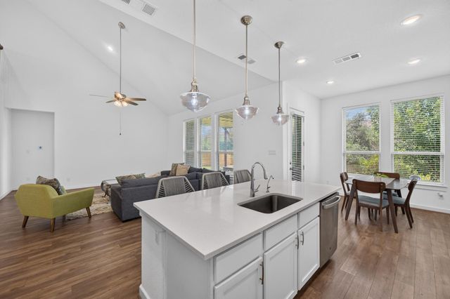 751 Whitetail DR, Round Rock, TX 78681