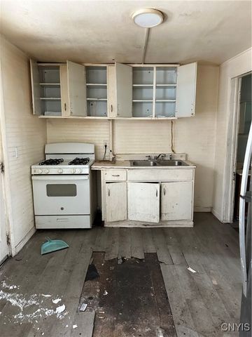 144 Steuben Street, Syracuse, NY 13208