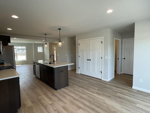 838 Lady Bug Lane, Verona, WI 53593