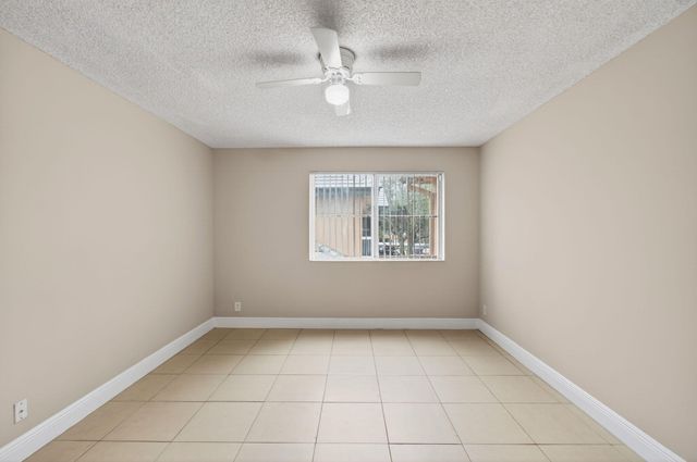 9901 Westview Drive 324, Coral Springs, FL 33076