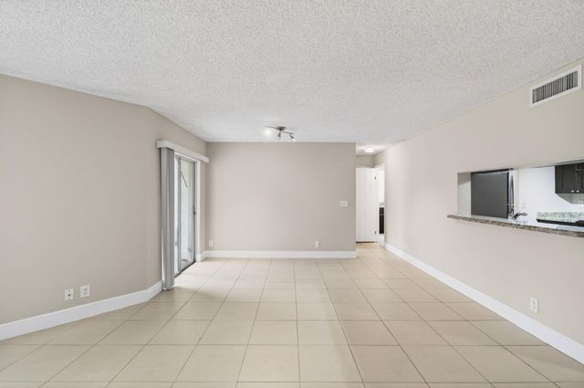 9901 Westview Drive 324, Coral Springs, FL 33076