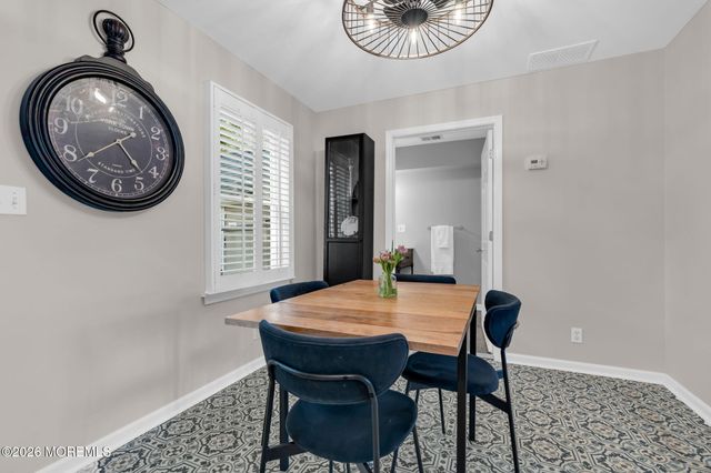 9 Sycamore Lane, Fair Haven, NJ 07704
