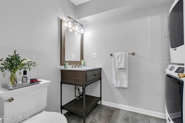 9 Sycamore Lane, Fair Haven, NJ 07704
