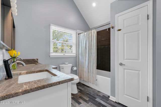 9 Sycamore Lane, Fair Haven, NJ 07704
