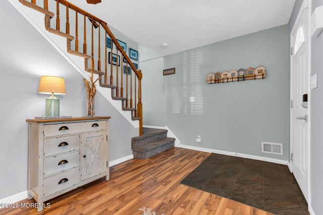 9 Sycamore Lane, Fair Haven, NJ 07704