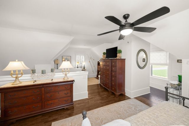 2011 Dorchester Dr, Lebanon, TN 37090