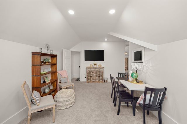 2011 Dorchester Dr, Lebanon, TN 37090