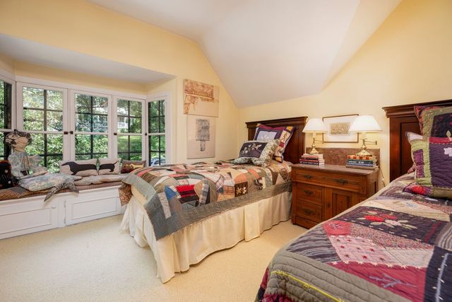 2410 Terrace Road, Des Moines, IA 50312