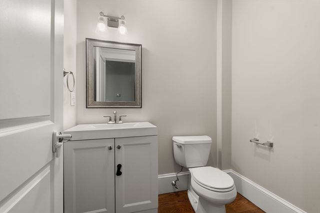 144 Highland Ave 1, Somerville, MA 02143