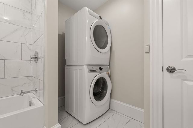 144 Highland Ave 1, Somerville, MA 02143