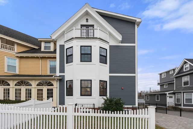 144 Highland Ave 1, Somerville, MA 02143