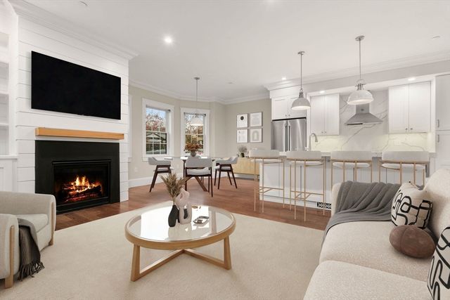 144 Highland Ave 1, Somerville, MA 02143