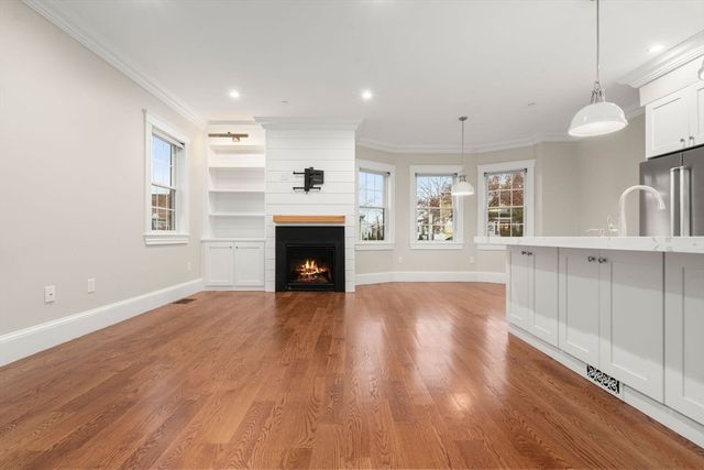 144 Highland Ave 1, Somerville, MA 02143