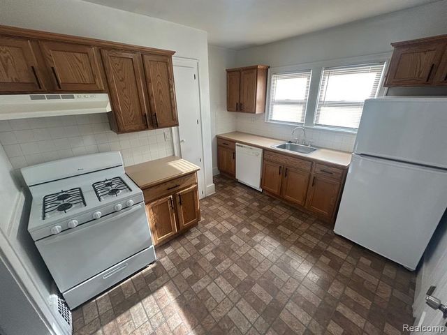 14716 Archdale Unit 2 Street, Detroit, MI 48227