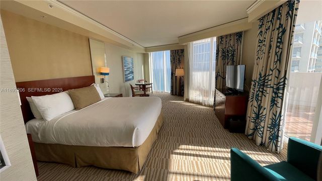 18001 Collins Avenue 2814, Sunny Isles Beach, FL 33160