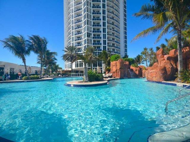 18001 Collins Avenue 2814, Sunny Isles Beach, FL 33160
