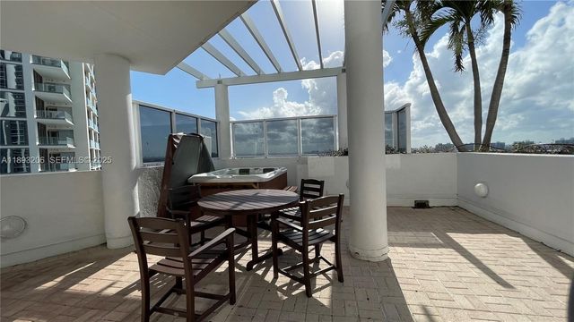 18001 Collins Avenue 2814, Sunny Isles Beach, FL 33160