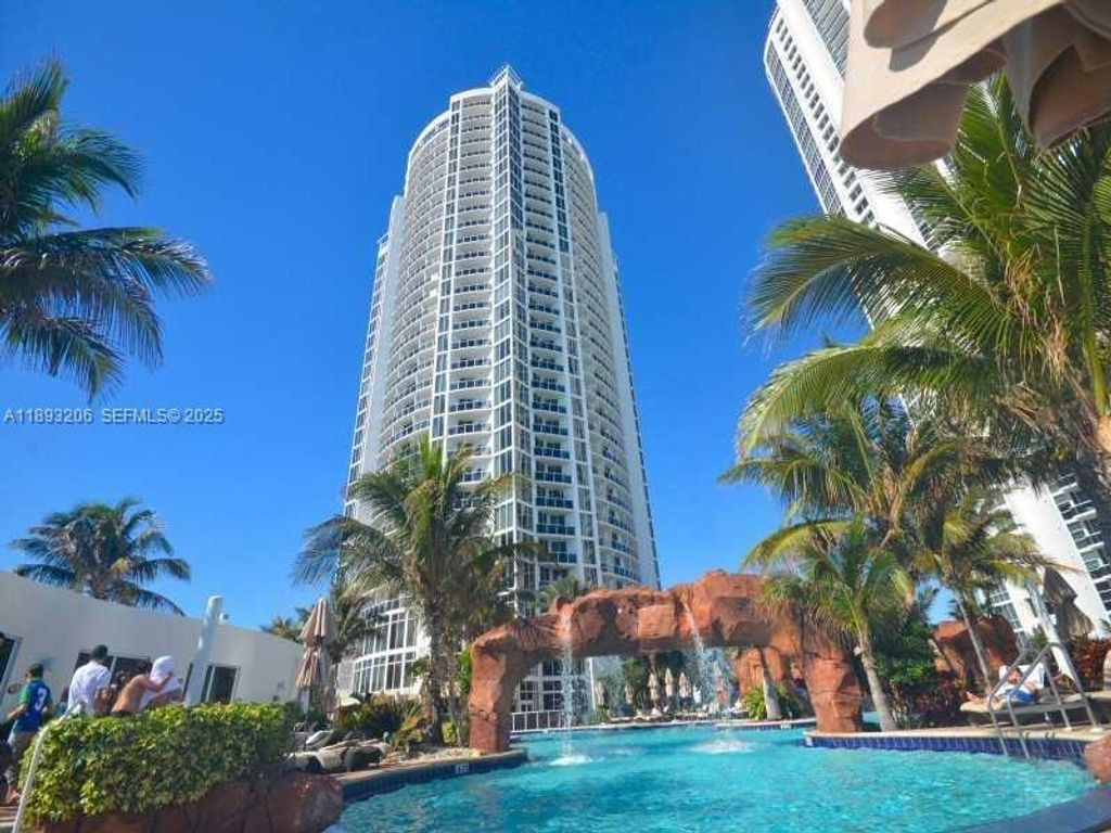 18001 Collins Avenue 2814, Sunny Isles Beach, FL 33160