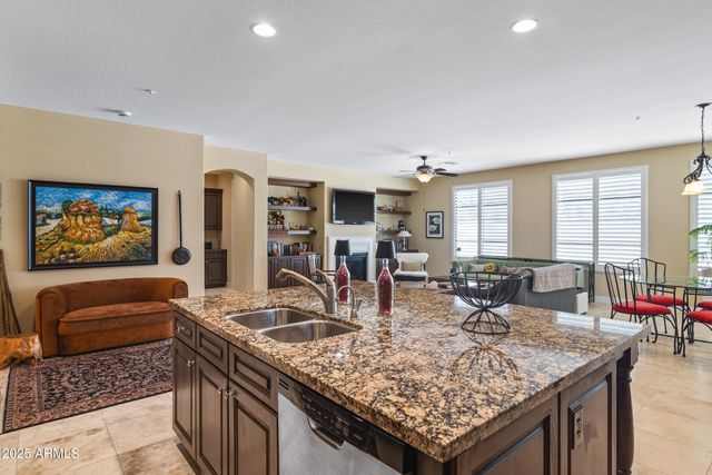 1777 W Ocotillo Road 4, Chandler, AZ 85248