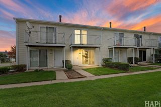 435 Meadow Green Lane, Round Lake Beach, IL 60073