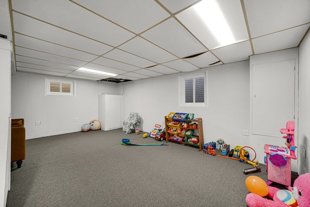 611 Kendall Court, Schaumburg, IL 60194