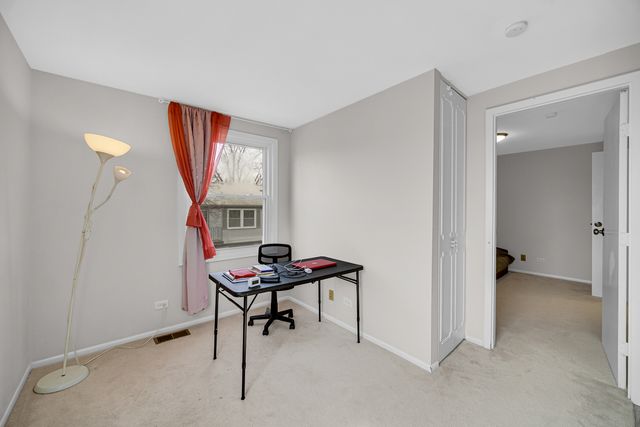 611 Kendall Court, Schaumburg, IL 60194