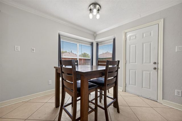 903 Red Alder Circle, Houston, TX 77073