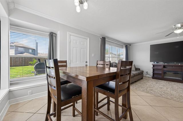 903 Red Alder Circle, Houston, TX 77073