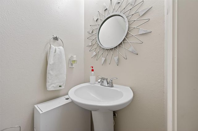 903 Red Alder Circle, Houston, TX 77073