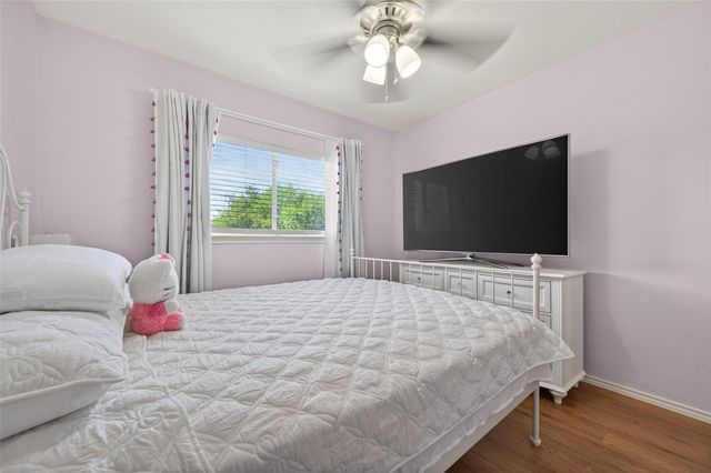 903 Red Alder Circle, Houston, TX 77073