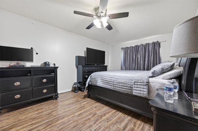 903 Red Alder Circle, Houston, TX 77073