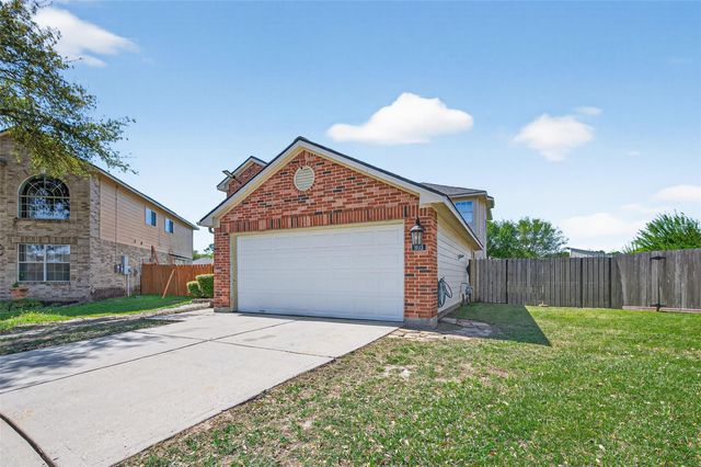 903 Red Alder Circle, Houston, TX 77073