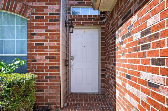 903 Red Alder Circle, Houston, TX 77073