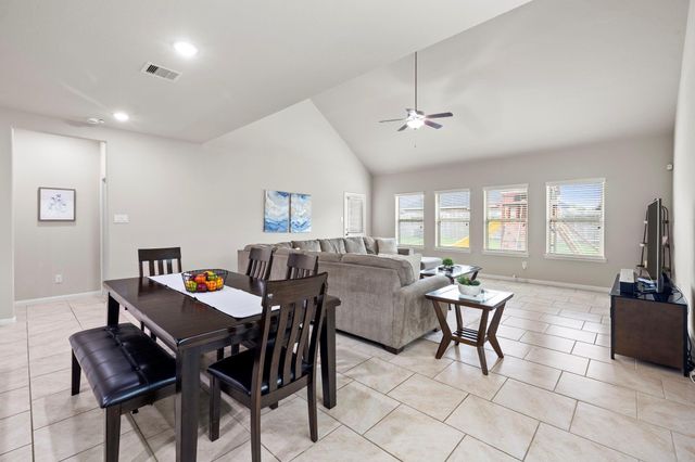 9418 Mcdowell Dr, Richmond, TX 77469