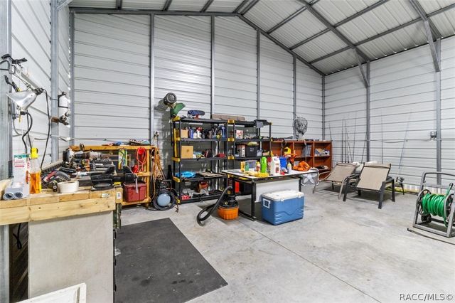 11855 W Flaxen Drive, Crystal River, FL 34428