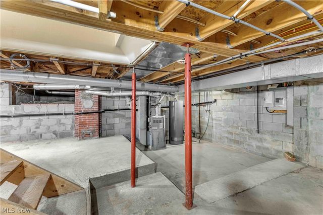 131 N Vine Street, Medina, OH 44256