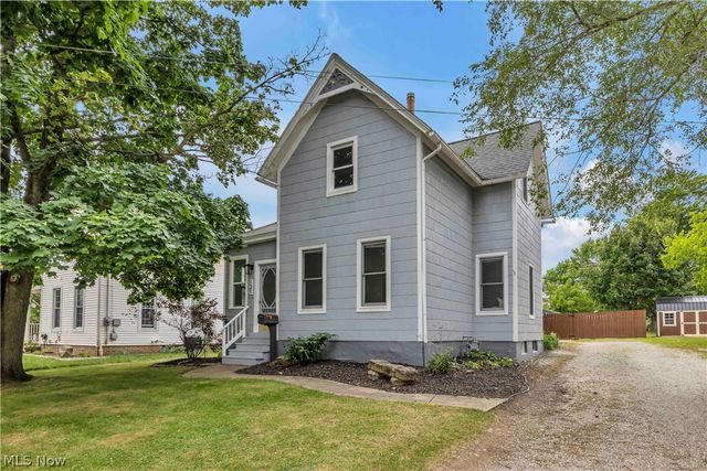 131 N Vine Street, Medina, OH 44256