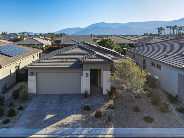 82375 Round Valley Drive, Indio, CA 92201