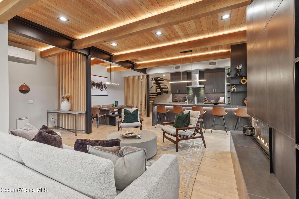804 E LAKESIDE AVE, Coeur d'Alene, ID 83814 photo 10