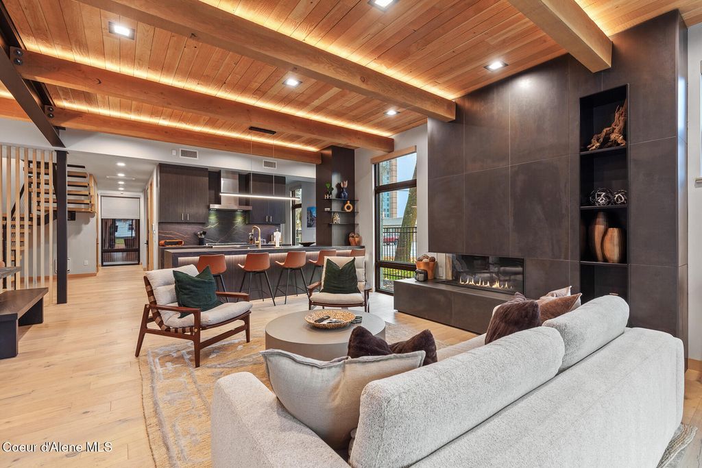 804 E LAKESIDE AVE, Coeur d'Alene, ID 83814 photo 11