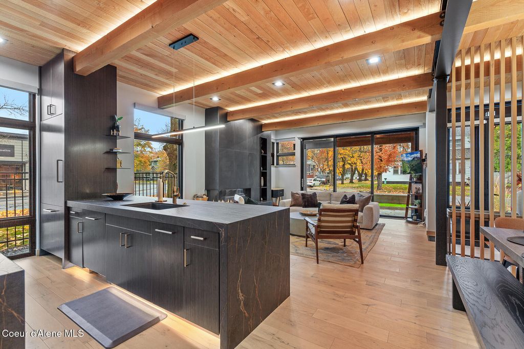 804 E LAKESIDE AVE, Coeur d'Alene, ID 83814 photo 14