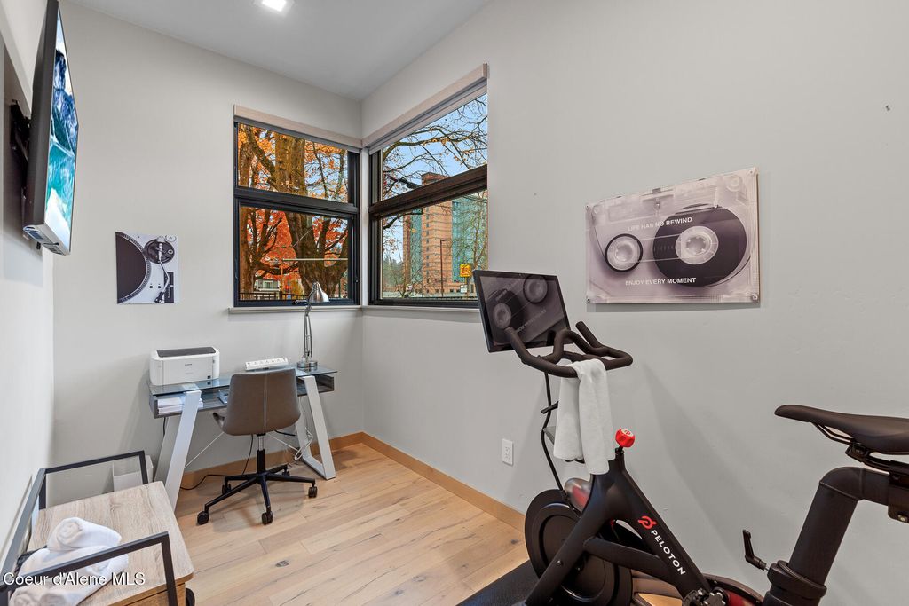 804 E LAKESIDE AVE, Coeur d'Alene, ID 83814 photo 18