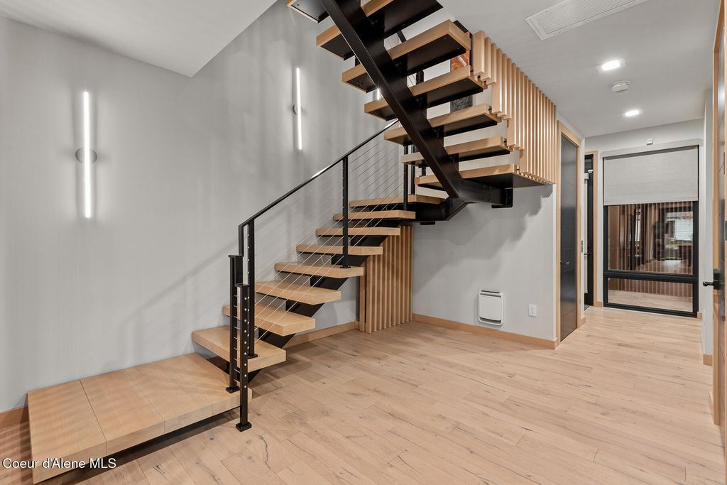 804 E LAKESIDE AVE, Coeur d'Alene, ID 83814 photo 20