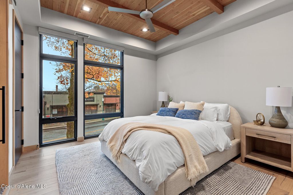 804 E LAKESIDE AVE, Coeur d'Alene, ID 83814 photo 29