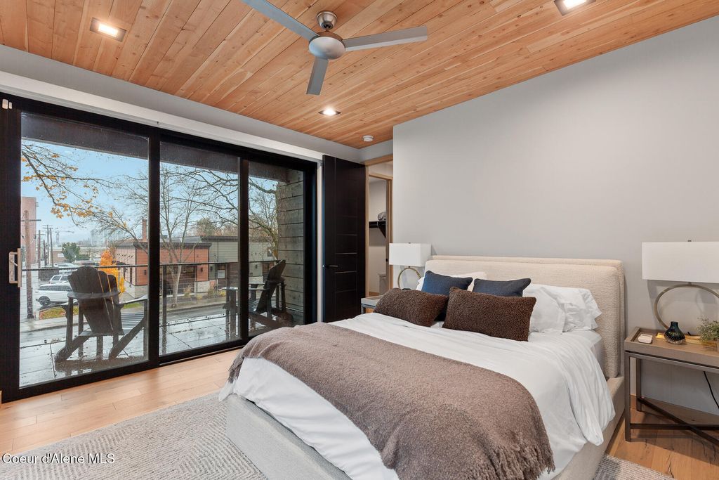 804 E LAKESIDE AVE, Coeur d'Alene, ID 83814 photo 34
