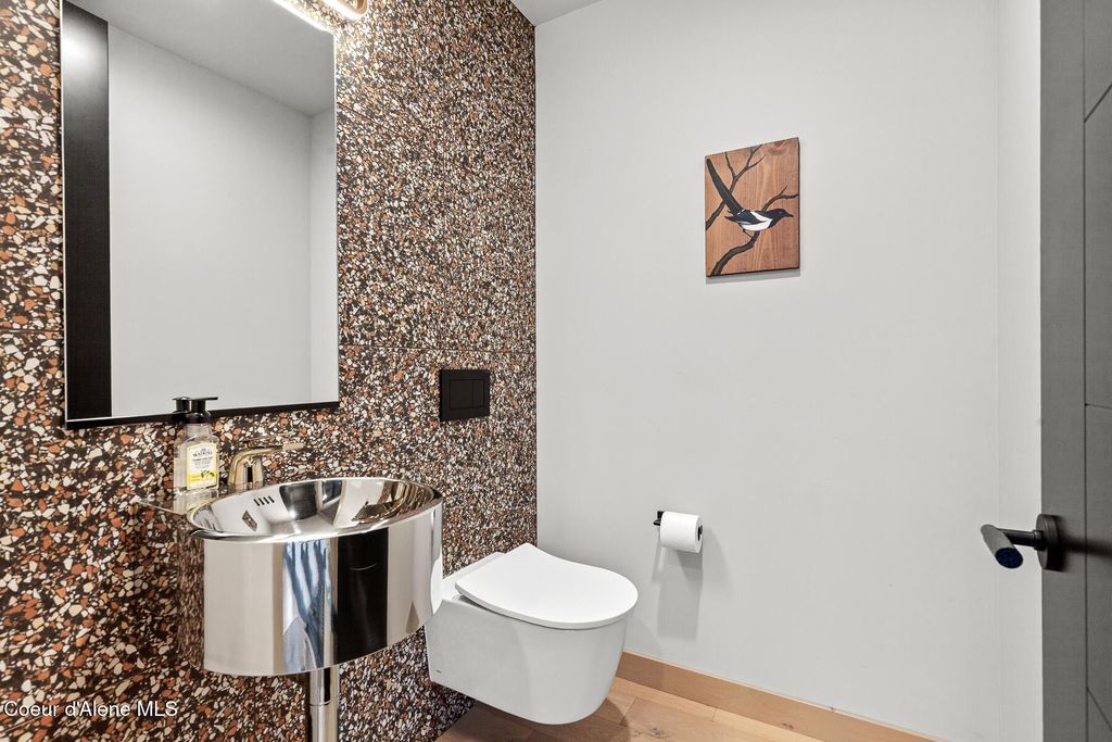 804 E LAKESIDE AVE, Coeur d'Alene, ID 83814 photo 48